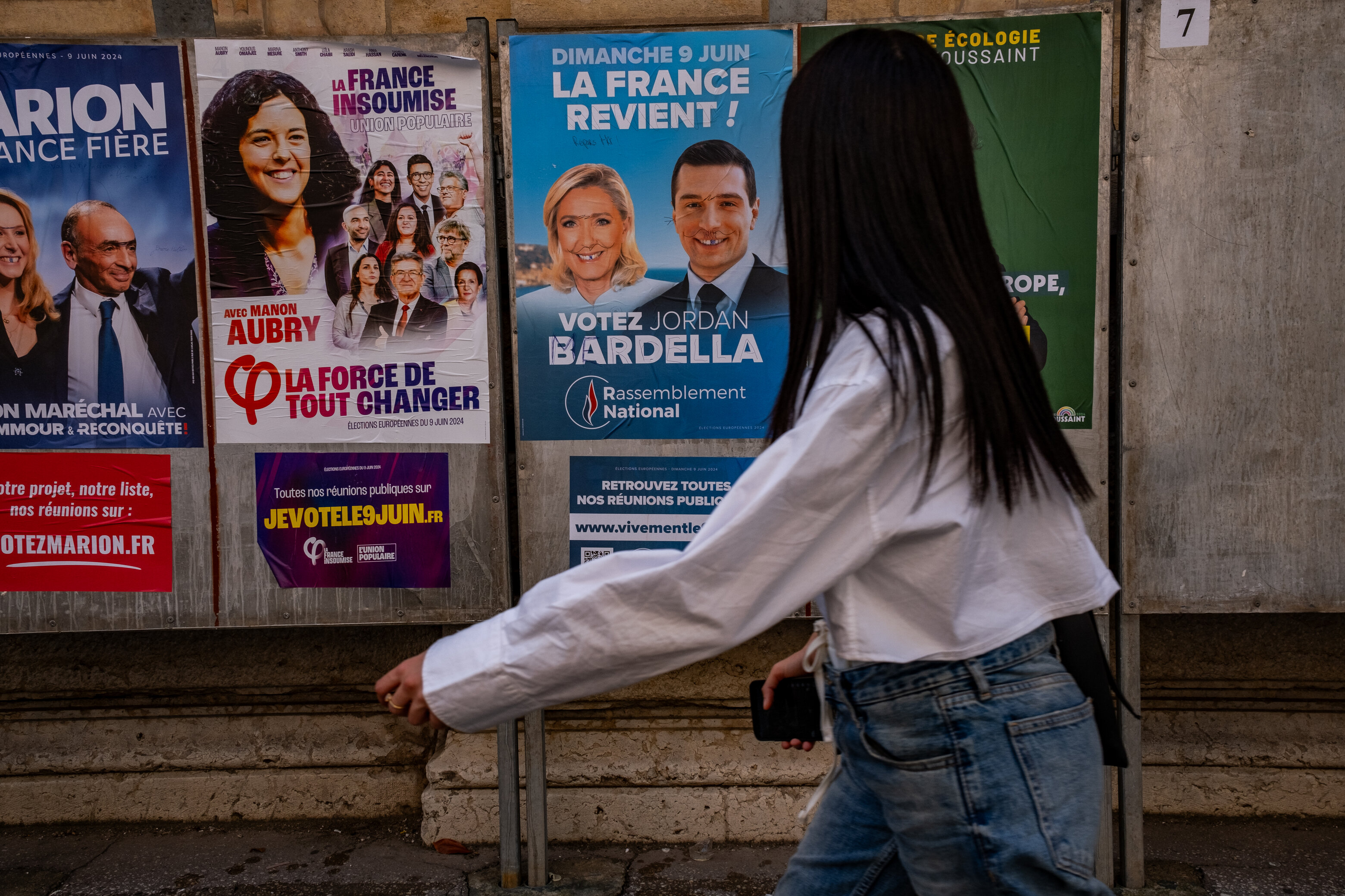 Electoral boards with posters from the parties 'Reconquête', 'La France Insoumise (LFI)', 'Rassemblement National', and 'Les Ecologistes' for the European Elections on May 28, 2024, in Lyon. Photo: Robert Deyrail / Getty Images