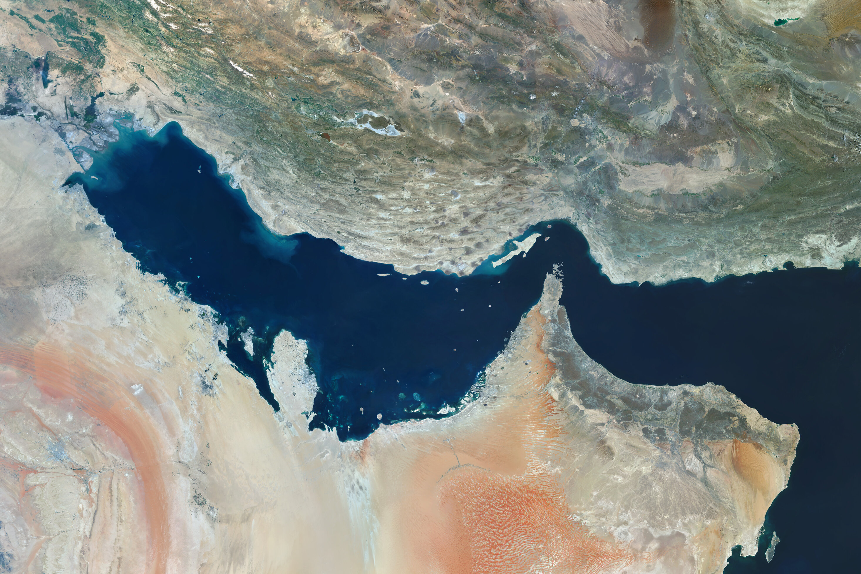 The Persian Gulf, a vital oil and natural gas maritime corridor between Iran and the Arabian Peninsula. The Gulf channels energy exports from Iran, Iraq, Kuwait, Saudi Arabia, Qatar, the UAE, Bahrain, and Oman. The route passes through the strategic Strait of Hormuz, a key chokepoint in the global energy supply chain. . Photo: Gallo Images/Copernicus Sentinel Data 2025
