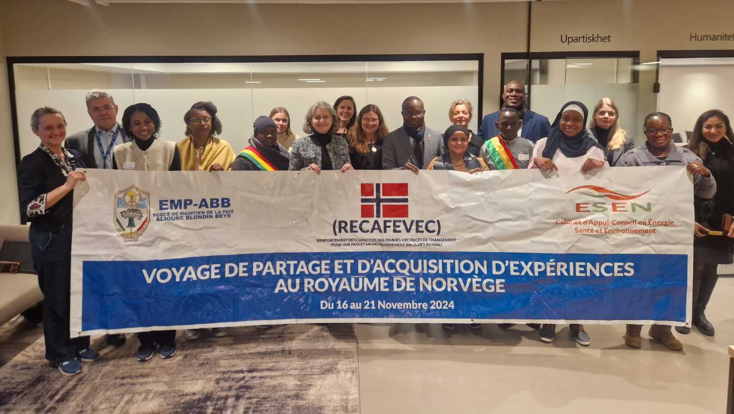 Participants of the roundtable on Women's Leadership in peace and Reconciliation Processes in Mali . Photo: Photo: Stine A. Bosheim