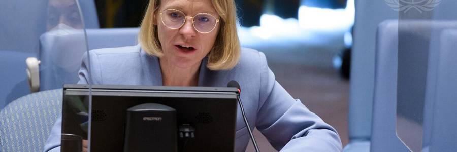 Anniken Huitfeldt, Minister for Foreign Affairs of Norway, addresses the Security Council meeting that heard a briefing by Filippo Grandi, United Nations High Commissioner for Refugees. Photo: UN Photo/Manuel Elías
