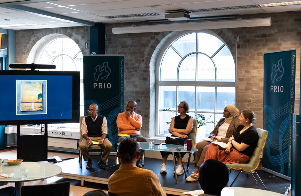 From the left:  Dr. Danesh Jayatilaka,  Dr. Danesh Jayatilaka, Cathrine Bruun, Tamina Sheriffdeen and Marta Bivand Erdal