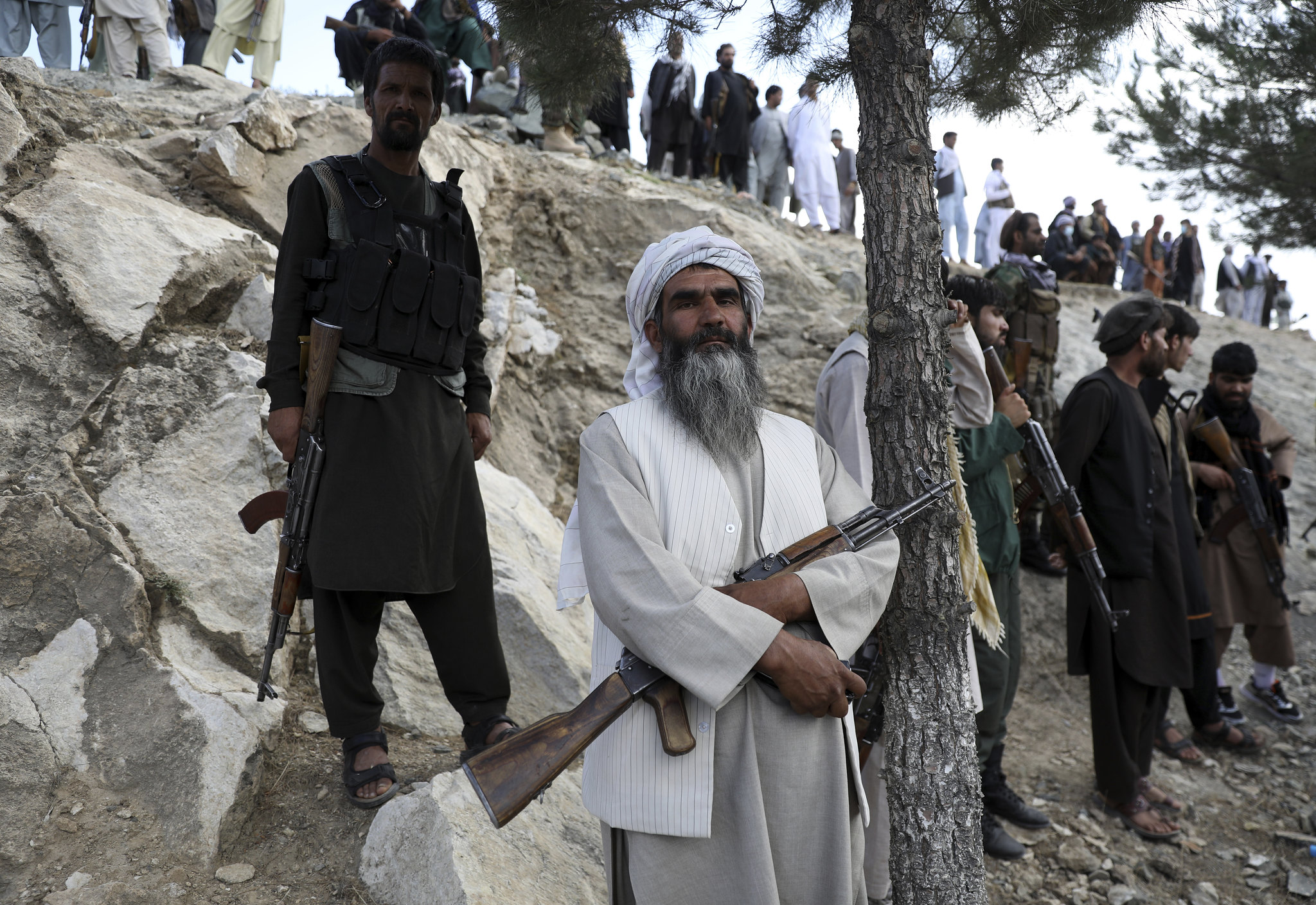 Asia was the hardest-hit region in 2021, largely due to the escalating violence in Afghanistan. Since the Taliban took control in Afghanistan, the number of deaths has fallen to a lower level. Photo: AP Photo/Rahmat Gul / Flickr CC BY-SA 2.0. AP Photo/Rahmat Gul / Flickr CC BY-SA 2.0