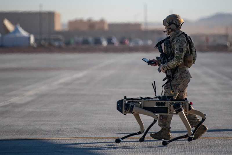 Military robot. Photo: US Department of Defense Sgt Cory D. Payne