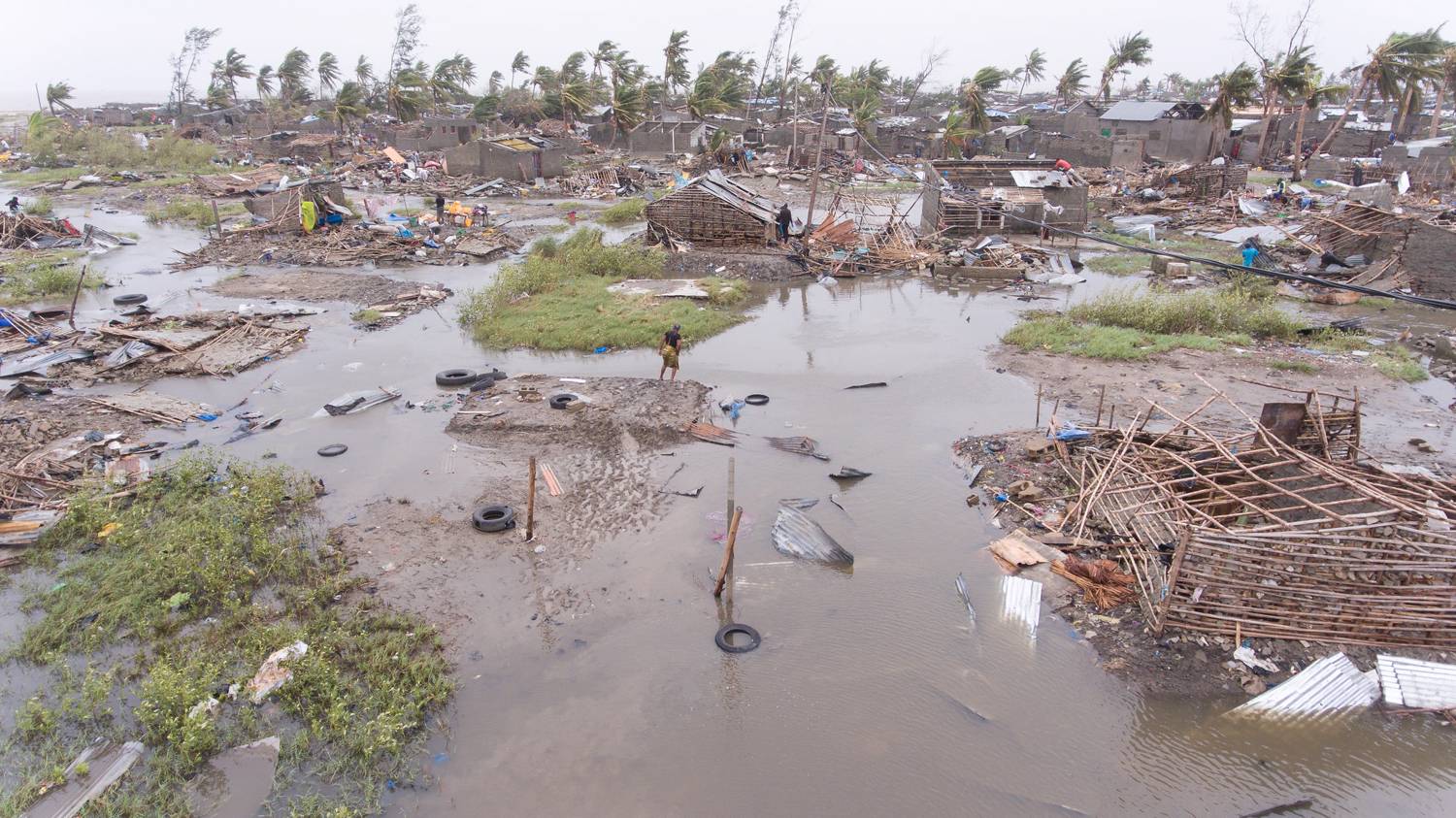Destruction of homes in Praia Nova, Beira, Mozambique. IFCR Climate Centre / Denis Onyodi