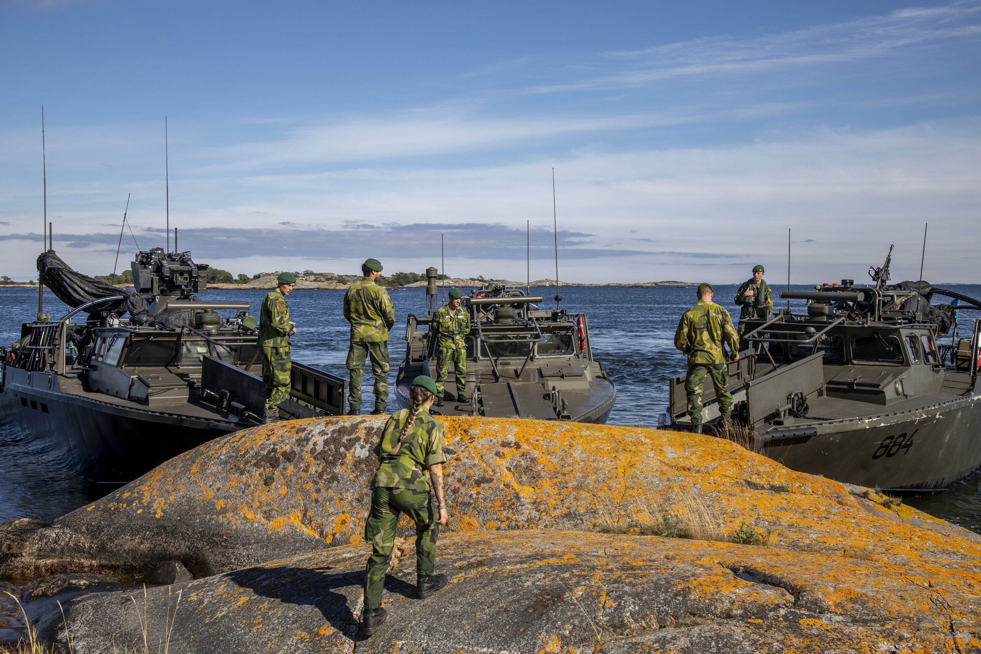  Male and female members of The Stockholm Marine Regiment, are seen during Stockholm Archipelago Endeavour 2025. Photo: Narciso Contreras/Anadolu via Getty Images