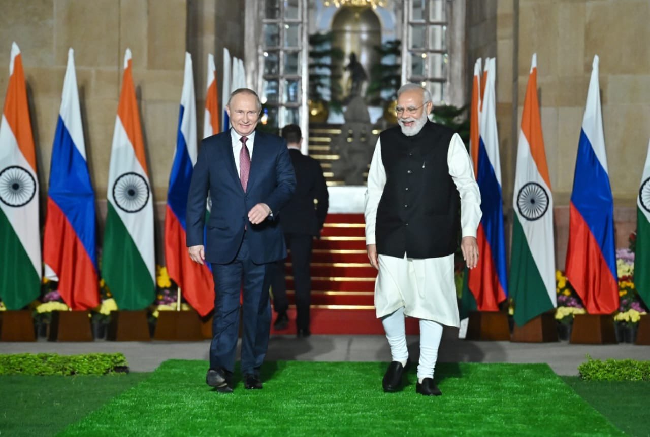 Prime Minister Narendra Modi welcomes President Vladimir Putin to the 21st India-Russia Annual Summit, December 2021. Credit: Government of India, Ministry of External Affairs .