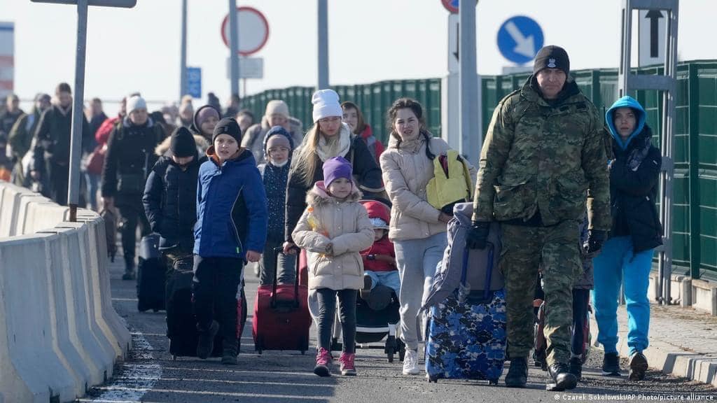 Ukrainian refugees crossing the border to Poland. Wikimedia Commons.