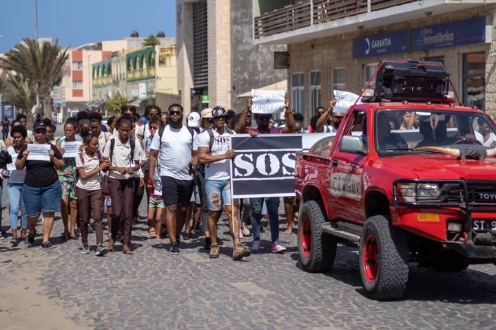 Residents of Boa Vista protest against insufficient coronavirus preparednes