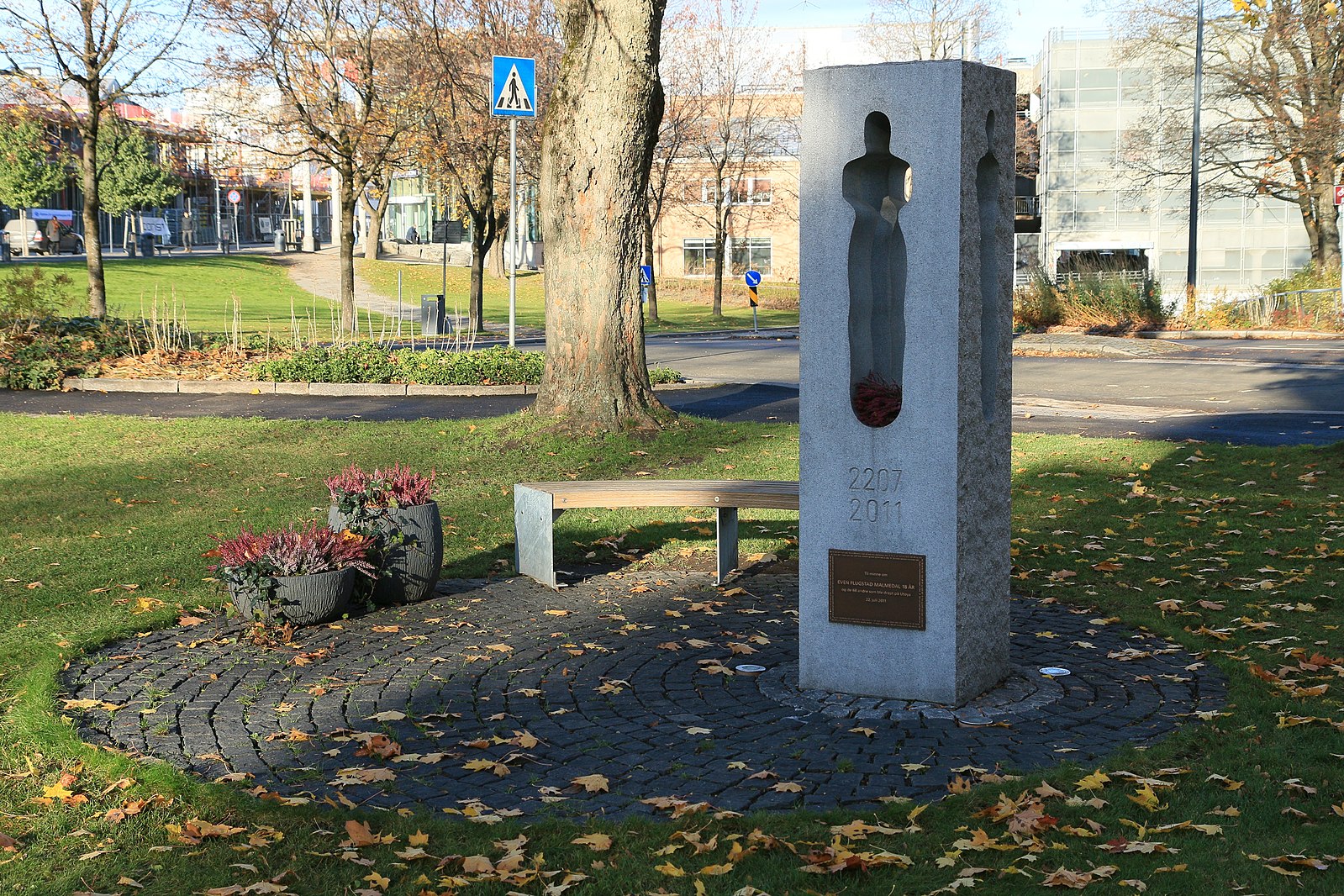 22 July memorial in Gjøvik, Norway. Øyvind Holmstad / Wikimedia Commons