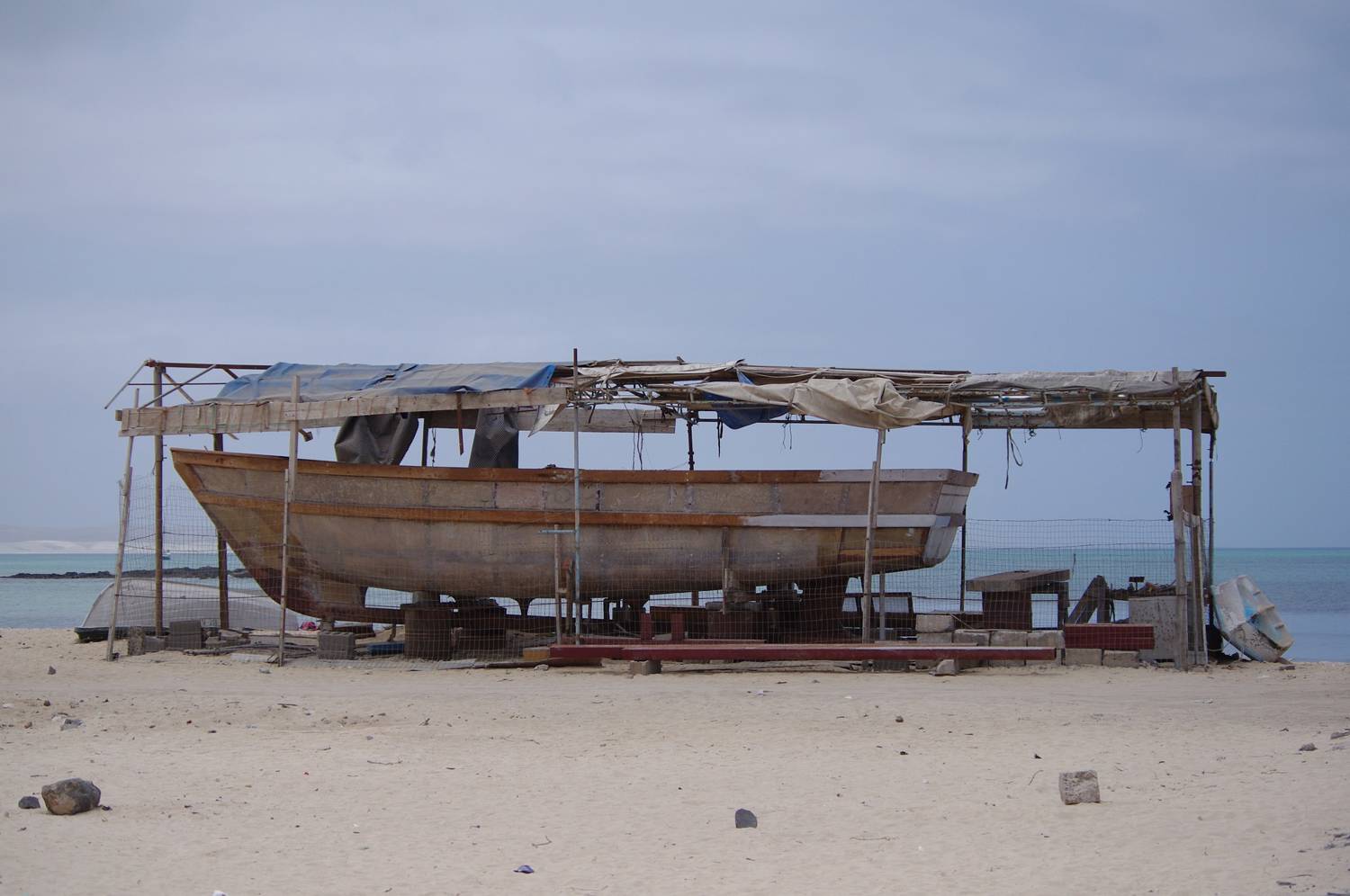 An unfinished boat in Boa Vista, Cape Verde. Photo: Pexels. By svatoplukvit0, free for use.