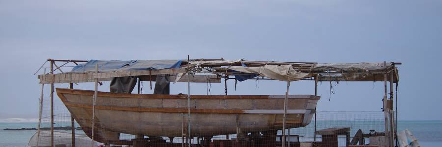 An unfinished boat in Boa Vista, Cape Verde. Photo: Pexels. By svatoplukvit0, free for use.