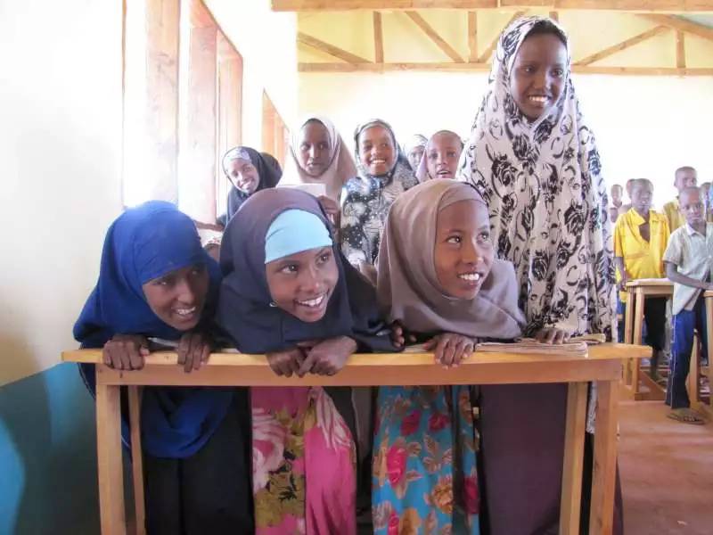 First day of school for Somali refugees at a primary school in Dadaab, Kenya. Photo: UNHCR / S.Perham