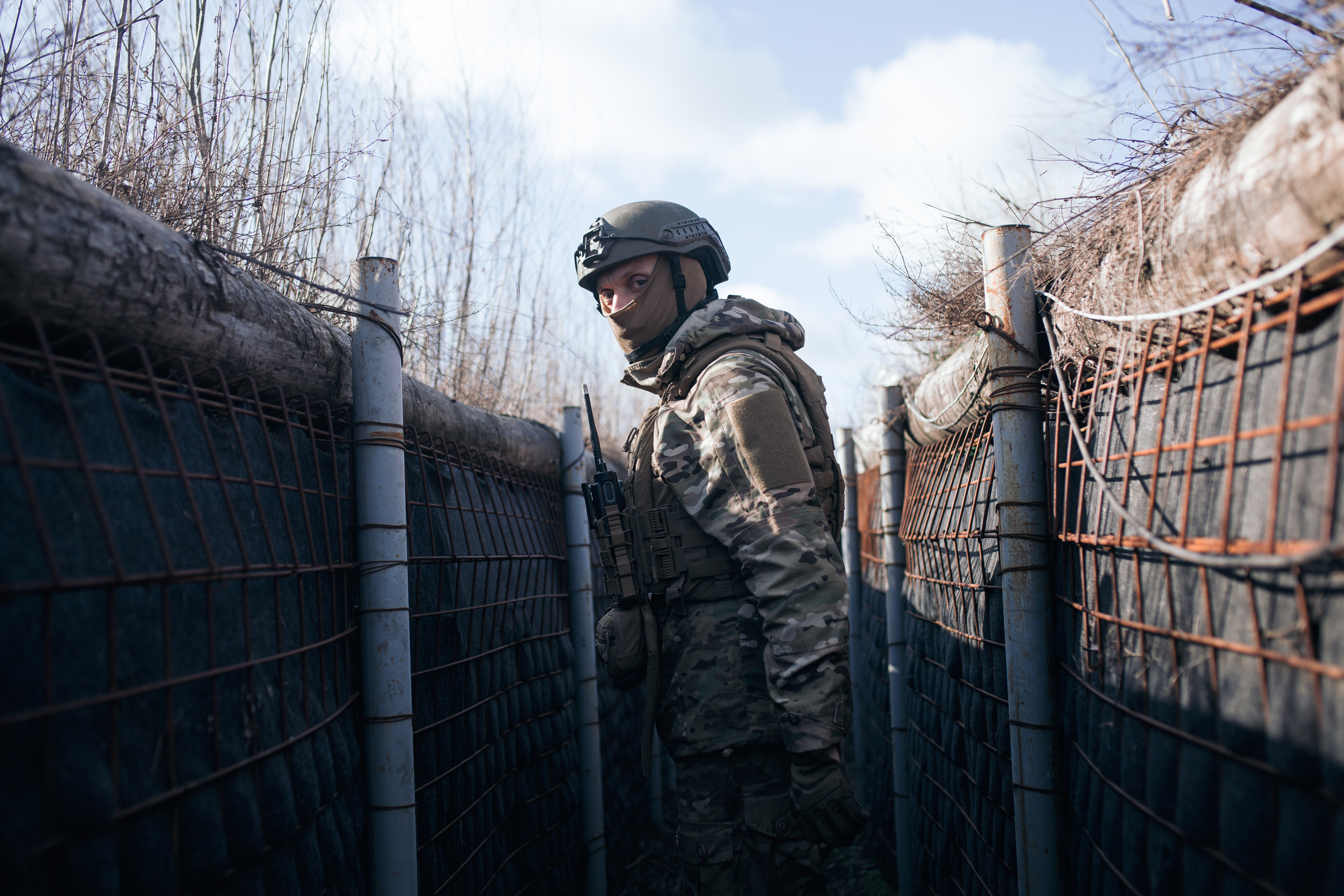 Soldier in the trenches during Ukraine war. Photo: Nikoletta Stoyanova/Getty Images
