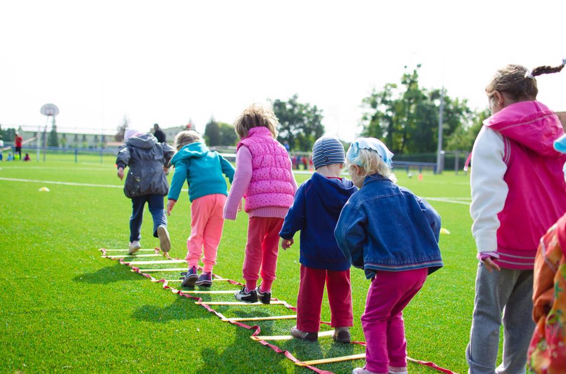Children playing. Photo: Lukas / Pexels.com