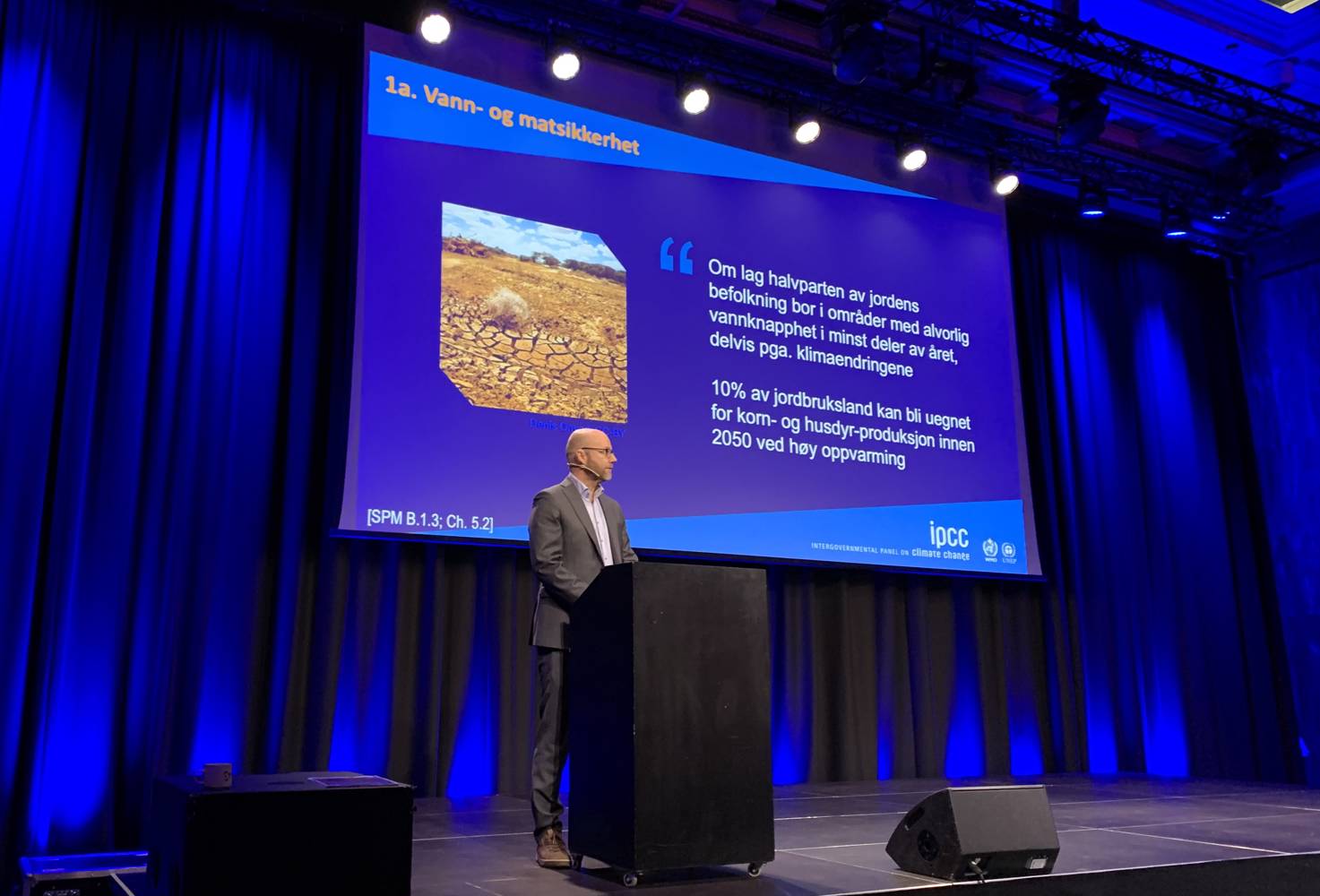 Halvard Buhaug presents at the Norwegian IPCC report launch. Photo: PRIO / Agnete Schjønsby