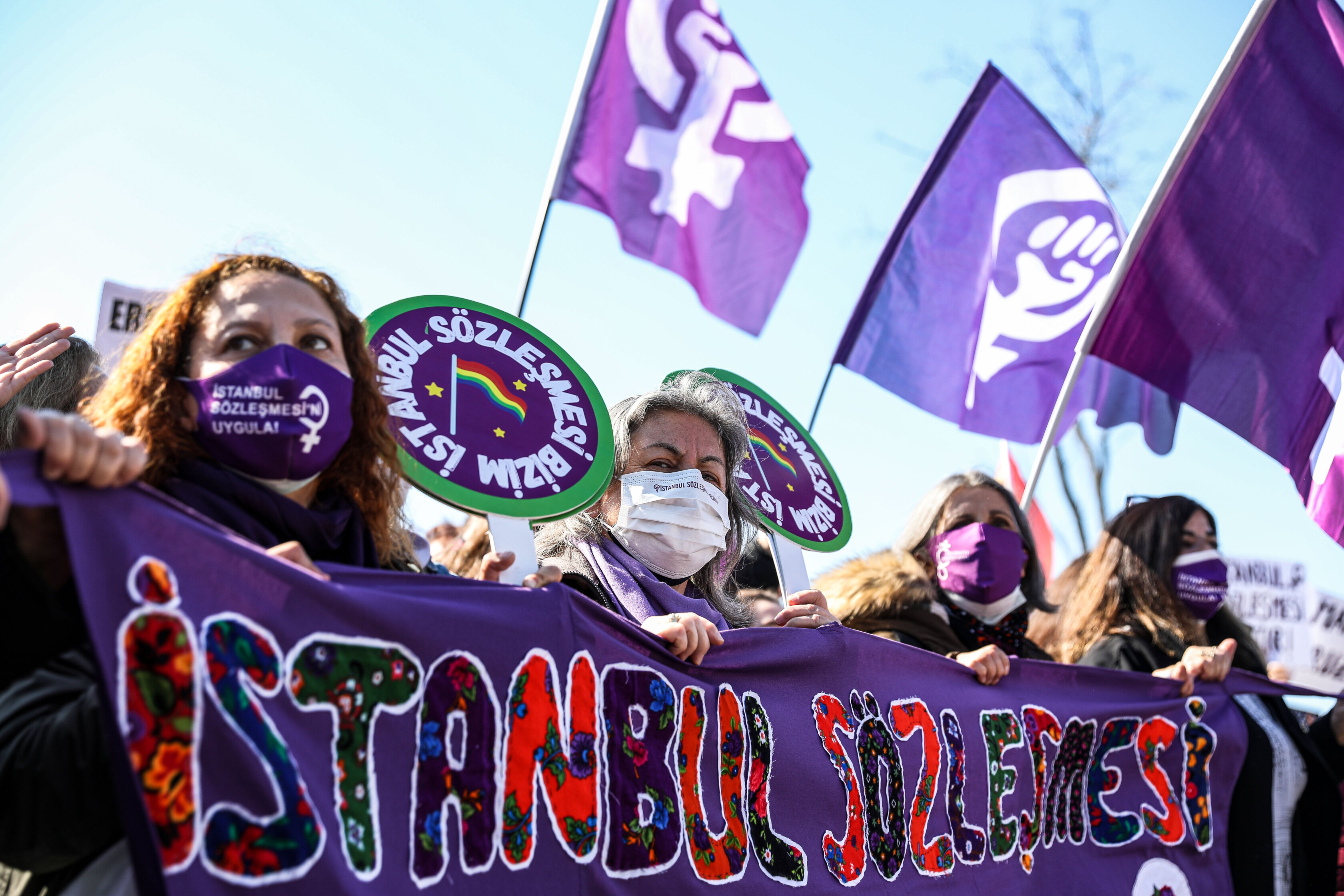 Women and LGBTQ activists in Istanbul to protest the withdrawal of Turkey's Istanbul Convention in 2021. Photo: Onur Dogman/NurPhoto via Getty Images