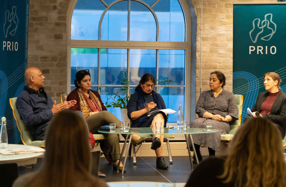 From the left: Harris Khalique, Arshi Saleem-Hashmi, Farhat Taj, Arjumand Bano Kazmi, and Marta Bivand Erdal