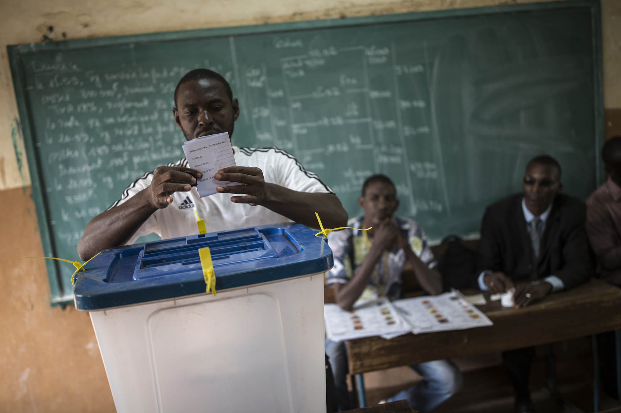 Scene from a polling station in Bamako during Mali’s presidential election on 29 July. Photo MINUSMA/Marco Dormino.